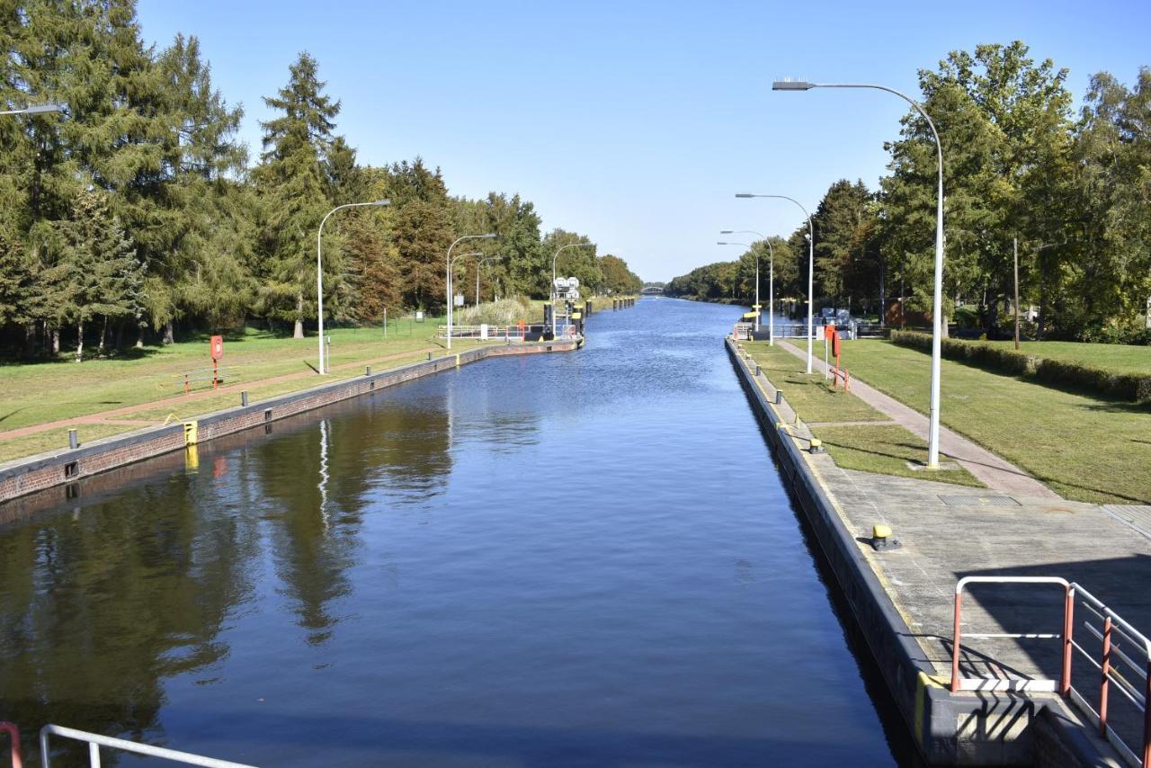 Pension Zur Schleuse Garni Am Elbe Luebeck - Kanal In Witzeeze Экстерьер фото