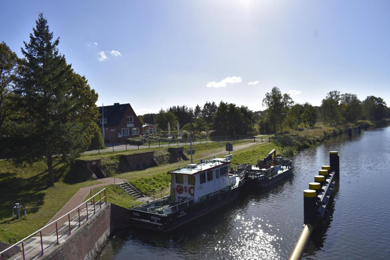 Pension Zur Schleuse Garni Am Elbe Luebeck - Kanal In Witzeeze Экстерьер фото